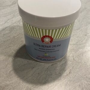 First Aid Beauty Ultra Repair Cream